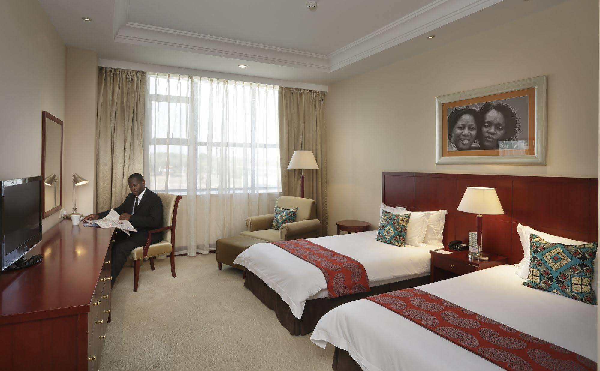 President Hotel at Umodzi Park Lilongwe Eksteriør billede